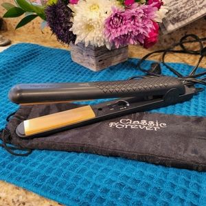 Classic Forever Flat Iron w/bag🔴